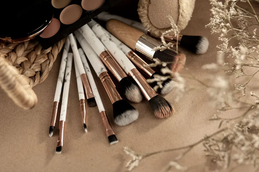 Štětce a nástroje pro make-up